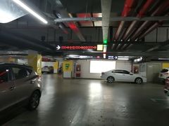 -静安大融城·停车场