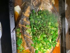 -夯鱼烤鱼·尔滨地标美食(中央商场店)
