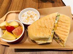 -必胜客(骡马市店)