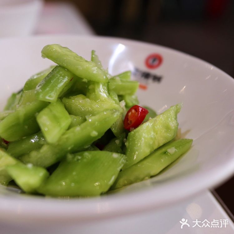 老佛爷作为连锁碳火蛙店亲民度一直不错