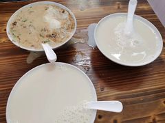 -云南大锅豆浆店