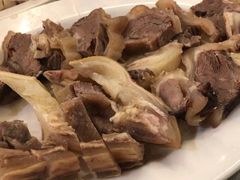 牛腩-胡须佬鸡煲四季火锅店(石厦西村直营店)