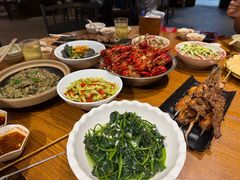 -琥珀老六龙虾(四里河店)