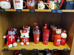 零售区-星巴克(武汉奥山世纪城店)