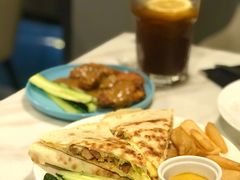 奥尔良烤鸡腿肉墨西哥卷饼-about(丹霞庄店)