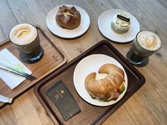 -星巴克臻选(湖滨道店)