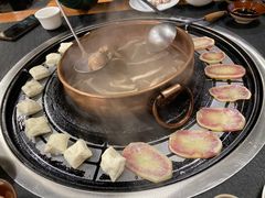 -阿山卓·野生菌火锅·纳西火塘烤肉