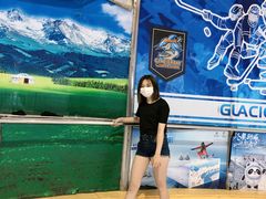 -正佳冰河湾真冰滑冰场