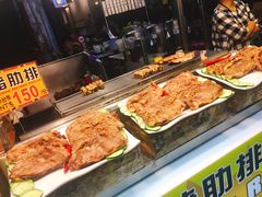 -六合夜市