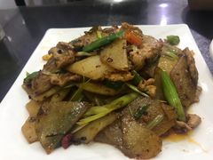 -芳芳餐厅(白沙路店)