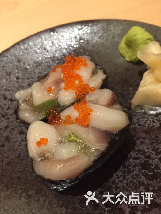 芥末章鱼军舰寿司