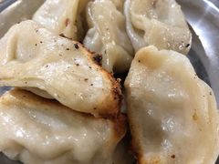 -黄阿姨锅贴大王(万航渡路店)