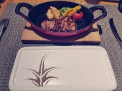 薄片菲力牛排-香樟花园法式铁板烧(恒隆广场店)