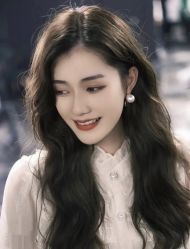 -变画·发型STUDIO