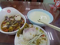 金汤酸菜鱼饭-日月永和中国餐饮名店(凤凰店)