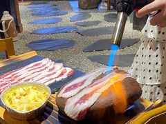 自助取餐区-石頭記榴莲烤肉(万达金街店)