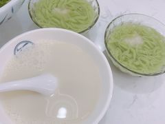 醇香豆浆-李与白包子铺(桐梓林店)