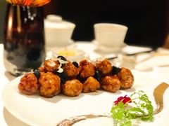 黑蒜柚子咕咾肉-宝丽轩中餐厅BAOLIXUAN