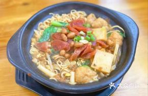 Cantonese Sausage Clay Pot Rice