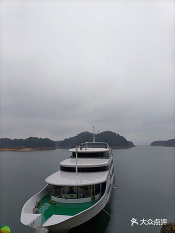 千岛湖游船蛮适合有老有小的，本来是订的一楼