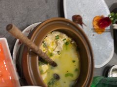 -江宴渔村·鱼鲜土菜(紫荆广场店)