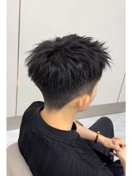 -SUNLON秀隆时尚烫染定制沙龙