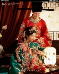 -雪中彩影婚纱摄影·微光艺术中心