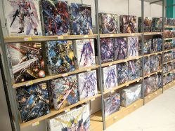 -卡通派潮品玩具折扣仓(青岛新城吾悦广场店)