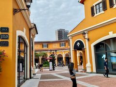 -佛罗伦萨小镇广佛名品奥特莱斯(疏港路店)