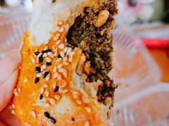 -白玉兰食品甜凤店(合生汇店)