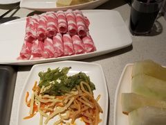 -海底捞火锅鲜切牛肉主题店(长寿路店)