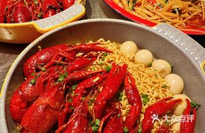 Spicy Lobster Noodles