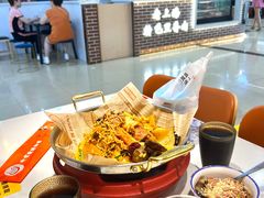 -红渡小香·牛肉麻辣香锅(车站南路店)