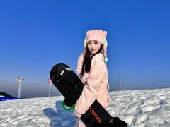 -浙东第一尖雪山欢乐谷