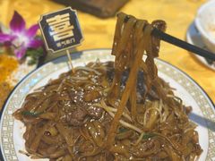 干炒牛河-天宝食坊·啫啫煲大排档(西华路店)