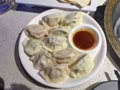 -巧克力渔家.小船海鲜胶东菜(三浴场店)