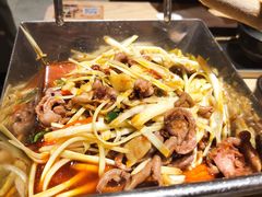 -川堂风·跷脚牛肉·乐山爆炒(宝山日月光店)