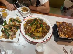 -鲁南仔·滕州炒鸡(经三路店)