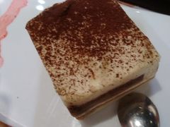 -必胜客(WOW朝阳商业城店)