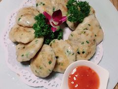 莲藕酿煎虾饼-聚缘堂·海鲜私房菜(松岭路店)