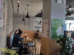 用餐区-头壹号  羊汤·饸饹面·大油条(嘉华店)