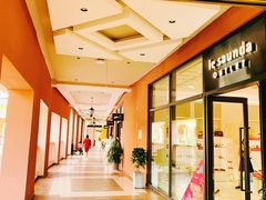 -首创奥特莱斯(西安店)