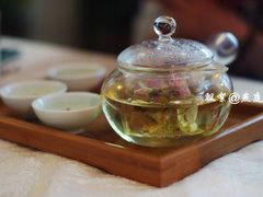 -燕庭·纯燕窝·甜品下午茶(南京西路店)