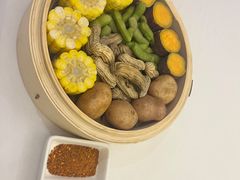 -云南荟·湖畔领宴(领事馆店)