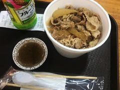 空姐牛肉饭-空姐牛肉饭 神户食堂