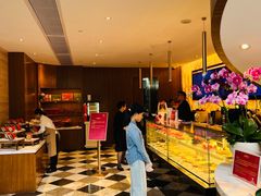 -白天鹅宾馆·美食屋