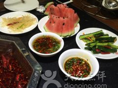 -重庆德庄火锅(体育中心店)