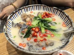 -鲜越鲜鱼粉(财富购物中心店)