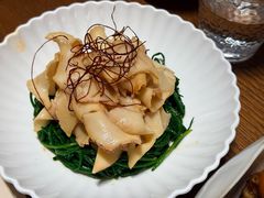 炝拌沙葱螺片-自如ZSPACE四合院艺术餐厅