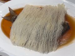 鲤鱼焙面-梅利汴京烤鸭•开封豫菜地标店(东大街店)